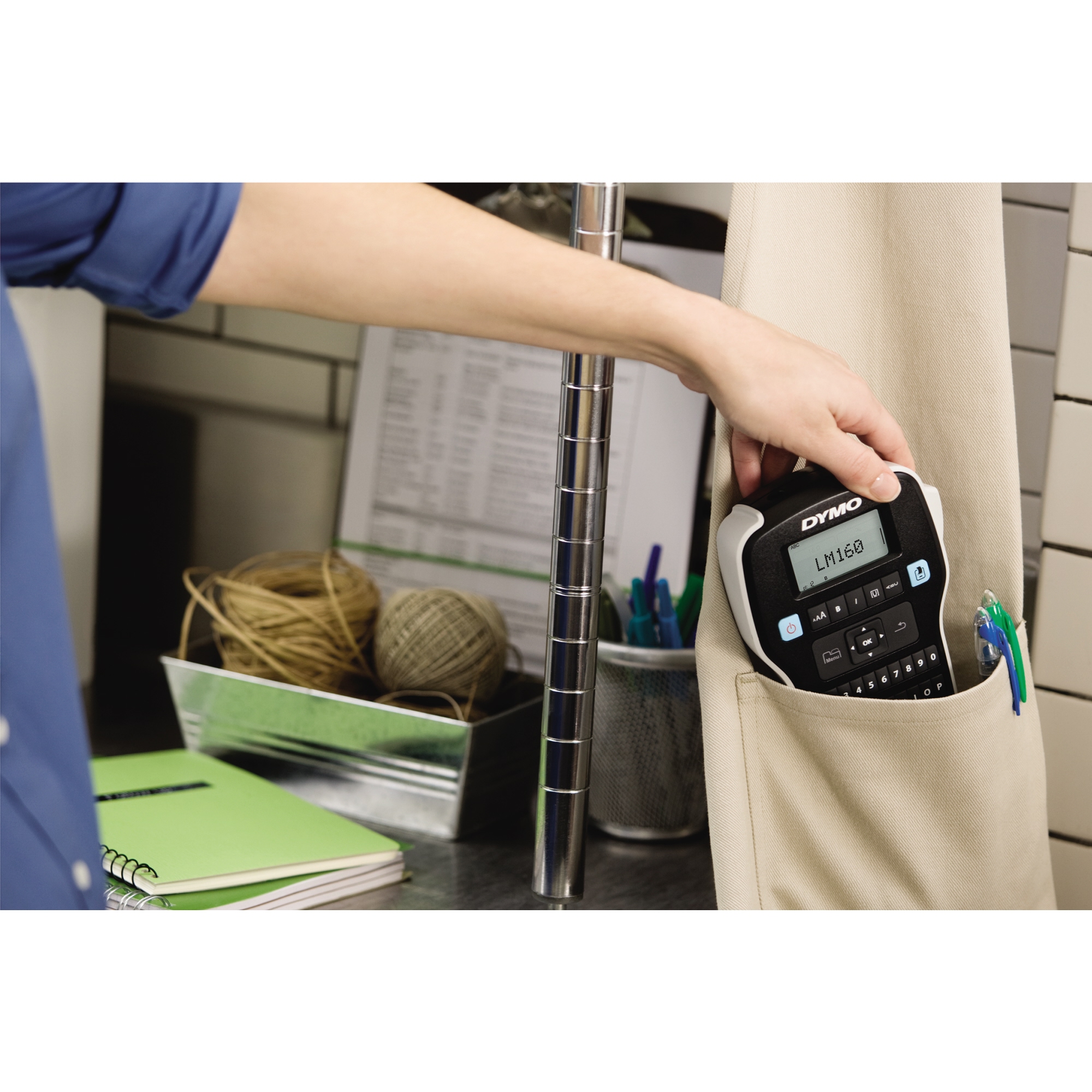 DYMO® Beschriftungsgerät LabelManager™ 160 1 Display-Zeile 6 Schriftgrößen 2 Druckzeilen inkl. D1-Starter-Schriftbandkassette (12 mm x 3 m, schwarz auf weiß)