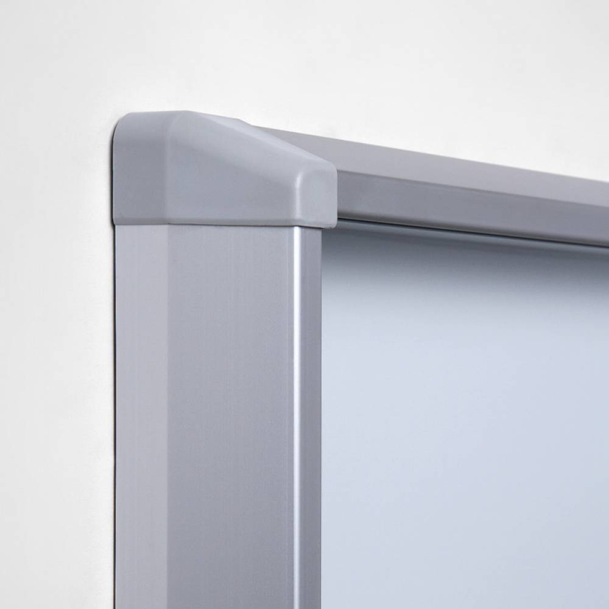Showdown® Displays Schaukasten Innenbereich 72 x 67,5 x 5,9 cm (B x H x T) 6 x DIN A4 mit Schloss Aluminium silber