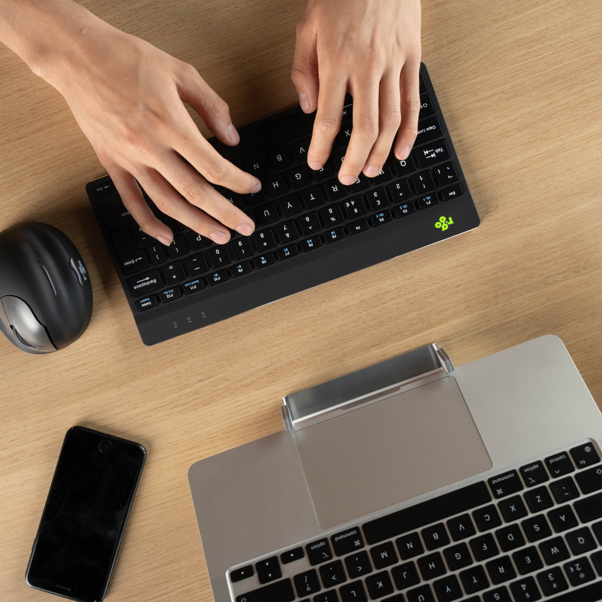 R-Go Tools Tastatur Compact Break USB-C 10m inkl. Ladekabel (102 cm) schwarz