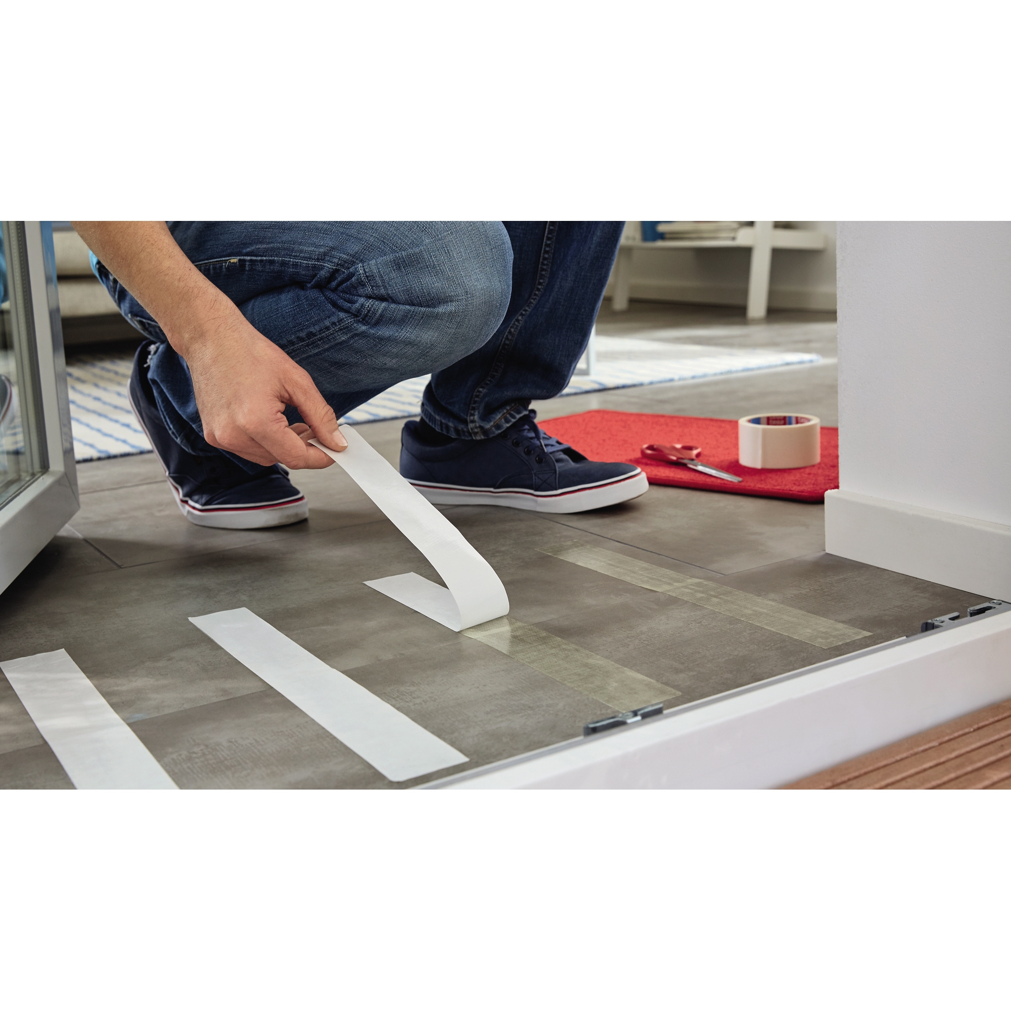 tesa® Verlegeband Removable 50 mm x 25 m (B x L) beidseitig klebend wieder ablösbar Polypropylen transparent