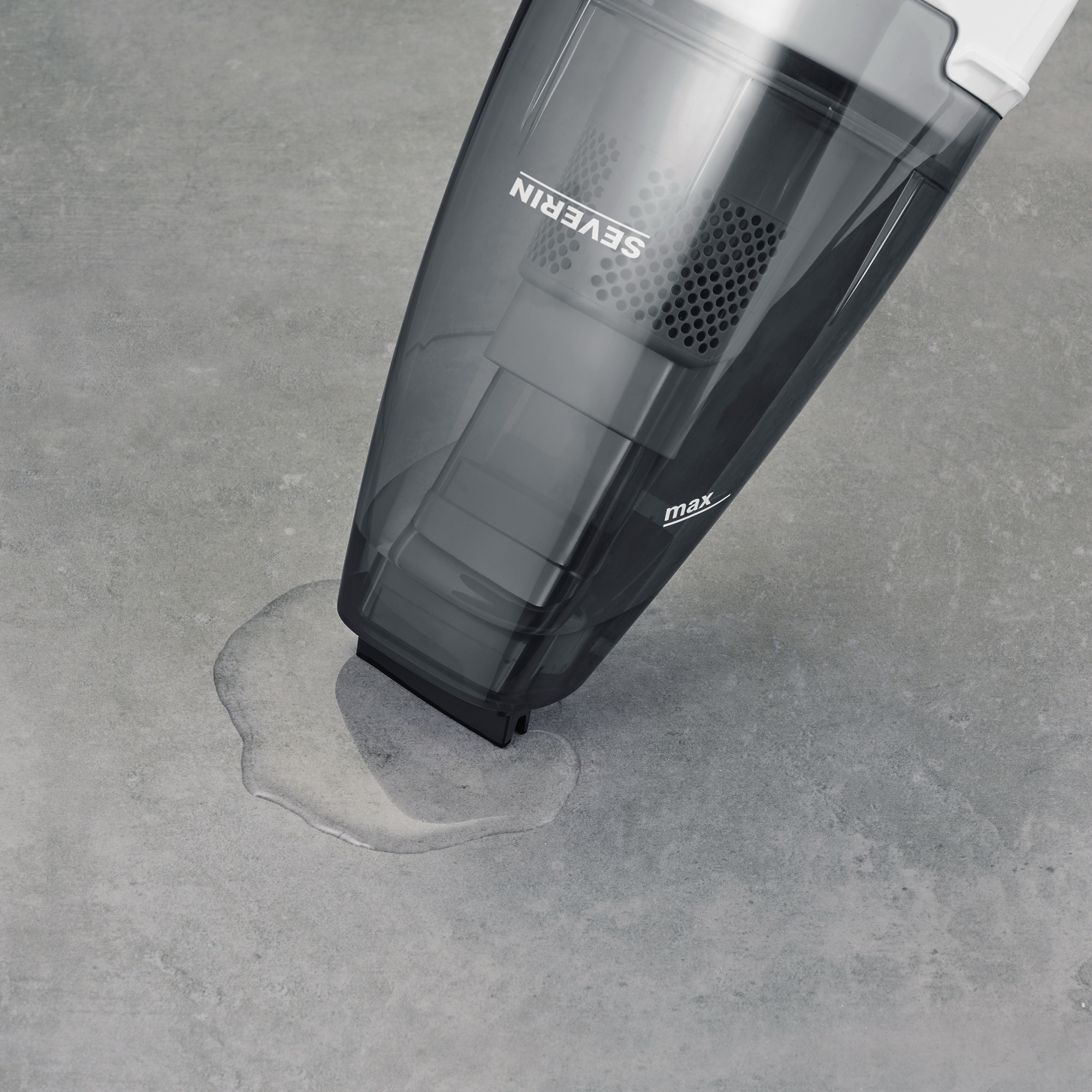 SEVERIN Handstaubsauger HV 7146 0,65l inkl. Wandhalterung mit Ladestation, Turbobürste, Fugendüse mit aufsteckbarem Möbel- oder Gummiaufsatz 1,1kg weiß-grau/rot